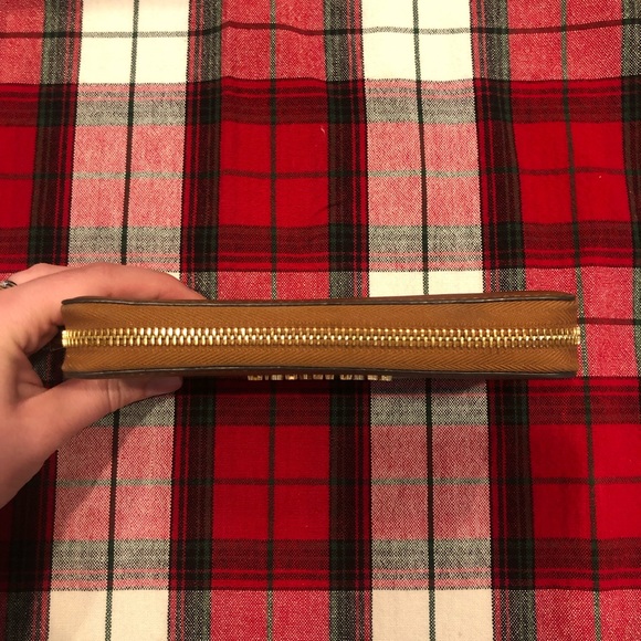 Women’s brown Michael Kors wristlet / wallet. - Picture 12 of 14